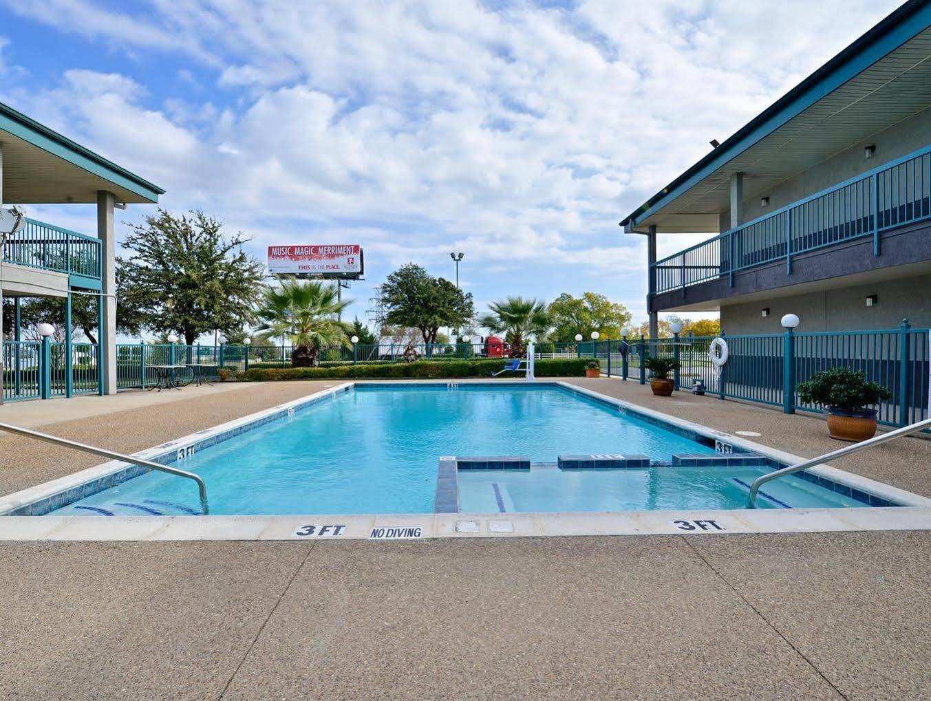 Americas Best Value Inn Fort Worth Eksteriør bilde